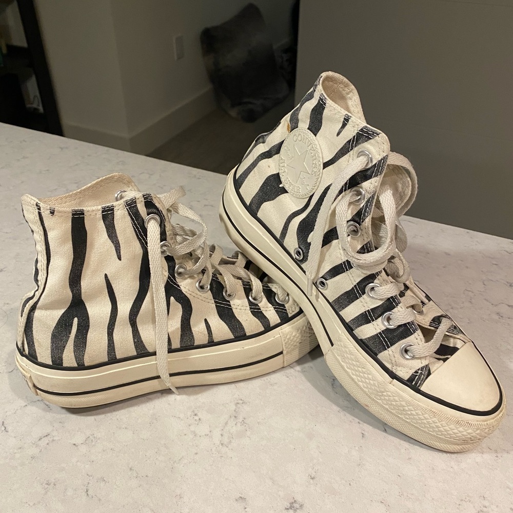 Platform Converse in zebra